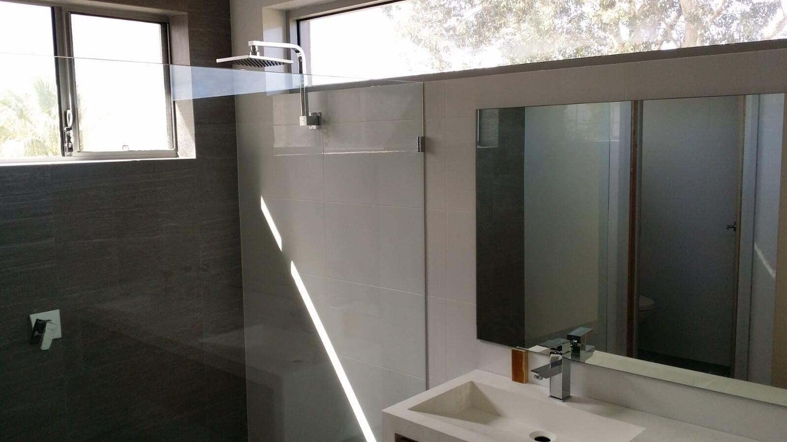 Fixed Panel Shower Screens Glass100